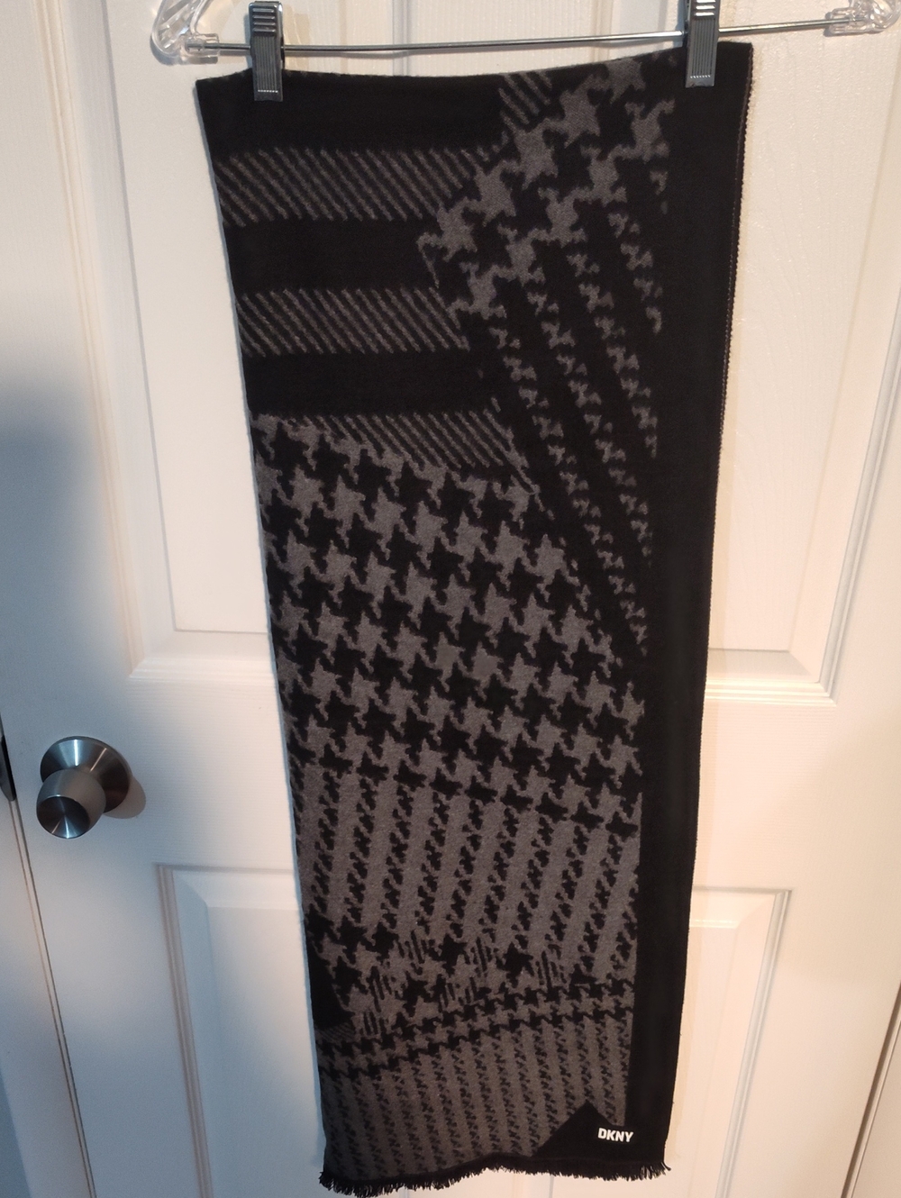 DKNY Black and Gray Houndstooth Patterned Scarf